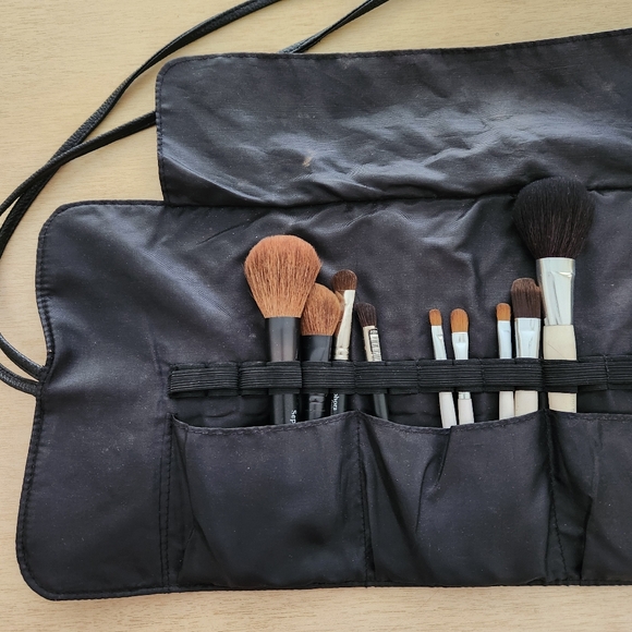 IT COSMETICS for ULTA BRUSH ROLL - Picture 2 of 11
